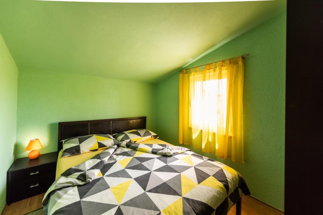 Apartments Karen Vinišće Zewnętrze zdjęcie