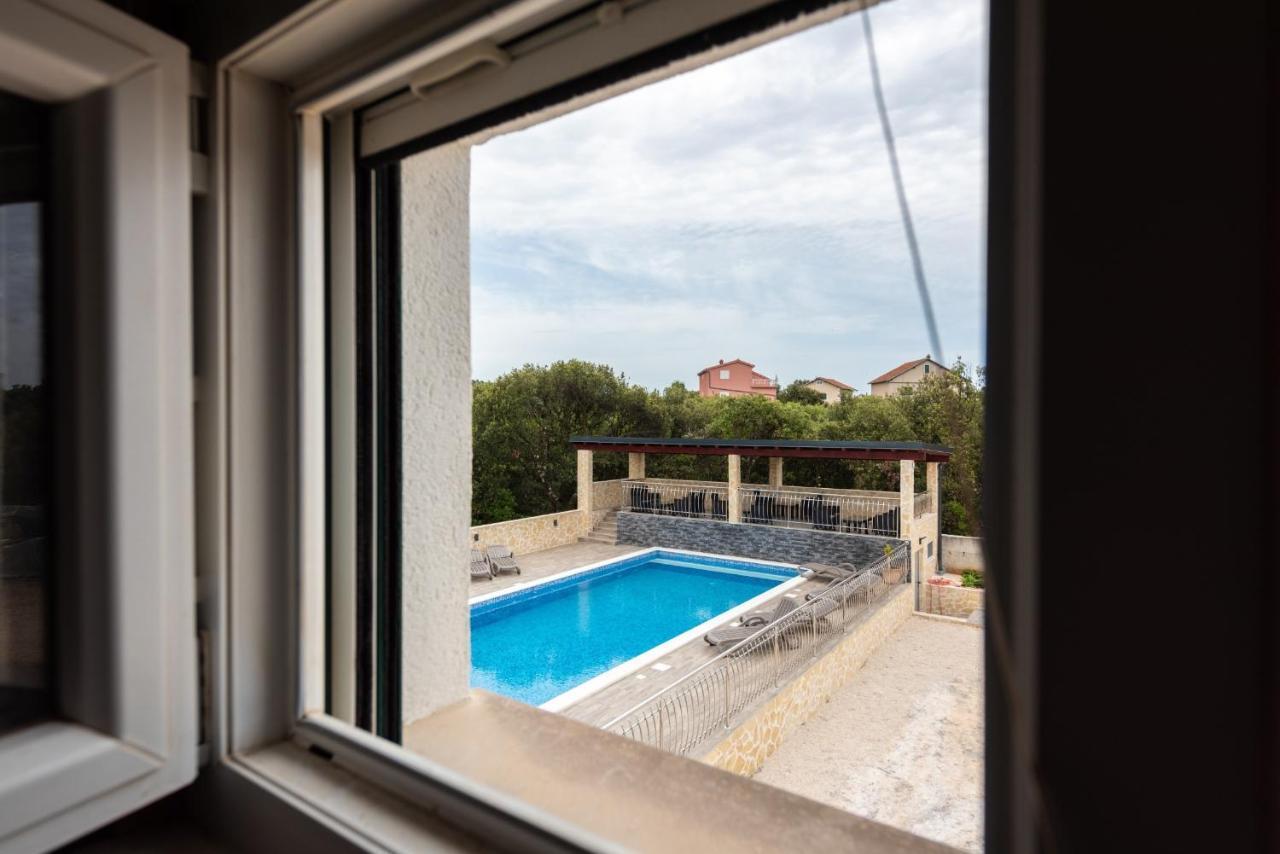 Apartments Karen Vinišće Pokój zdjęcie